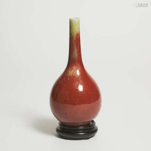 A Peachbloom-Glazed Bottle Vase, Kangxi Mark, 康熙款 豇豆红柳...