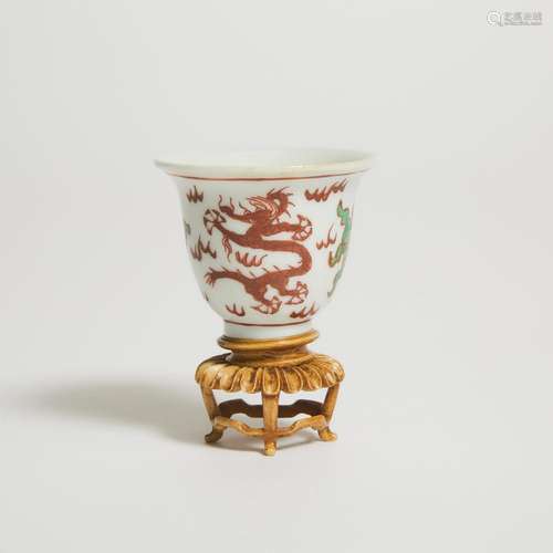 A Iron Red-Decorated Wine Cup, Possibly Jiajing Period, 或明...