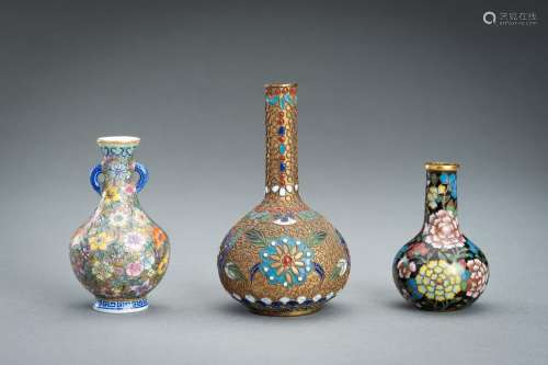 A GROUP OF THREE MINIATURE BOTTLE VASES, c. 1920s