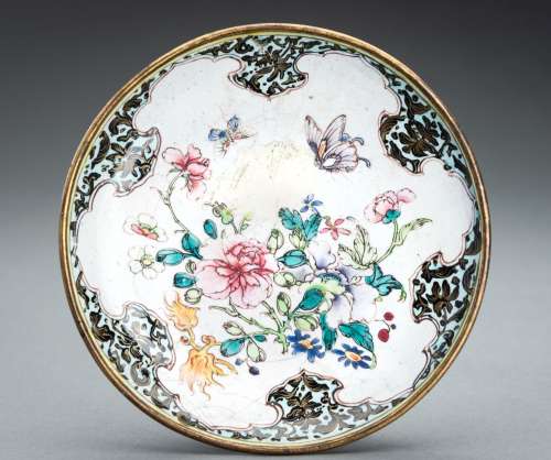 A CANTON ENAMEL ‘FLOWERS AND BUTTERFLIES’ DISH, QING