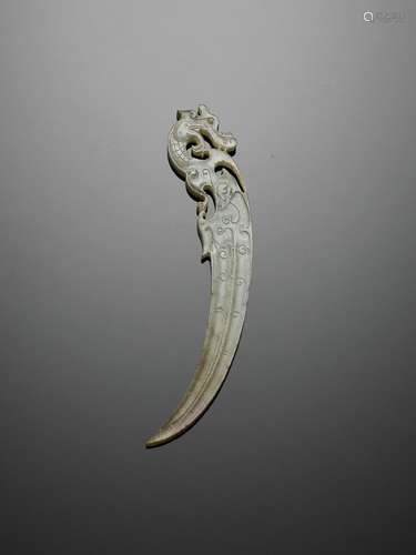 A JADE ‘DRAGON’ PENDANT, XI, WARRING STATES PERIOD