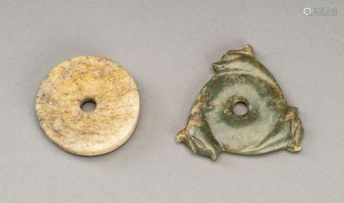 A LOT WITH TWO ARCHAISTIC HONGSHAN STYLE JADE DISCS, QING