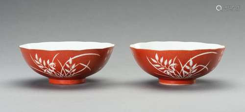 A PAIR OF CORAL RED PORCELAIN BOWLS, REPUBLIC PERIOD