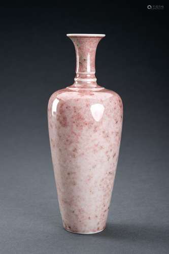 A PEACHBLOOM-GLAZED VASE, LIUYEPING