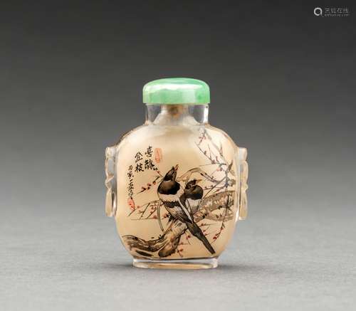 AN INSIDE-PAINTED GLASS ‘DOVE AND MAGPIES’ SNUFF BOTTLE