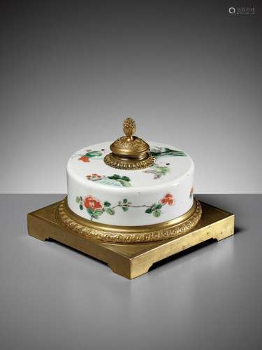 A FAMILLE VERTE INK POT WITH ORMOLU MOUNTS, QING DYNASTY