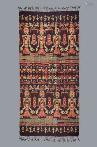 AN SUMBA MAN´S IKAT SHAWL, HINGGI