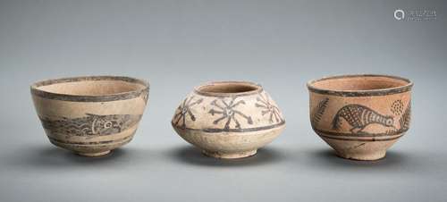 A LOT WITH THREE SMALL CERAMIC VESSELS, INDUS VALLEY