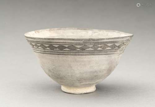 A WESTERN ASIATIC POTTERY BOWL