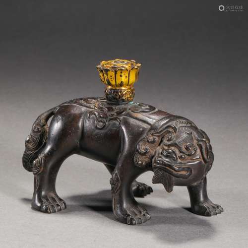 中国汉代铜鎏金兽形香插