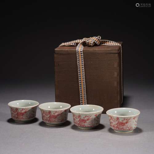 A GROUP OF IRON RED GLAZE PORCELAIN CUPS,QING