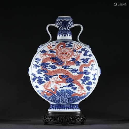 A BLUE AND WHITE IRON RED GLAZE PORCELAIN FLASK MOON VASE, Q...