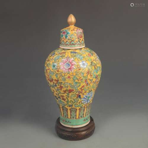 FAMILLE ROSE MEI STYLE PORCELAIN VASE WITH A YELLOW GROUND