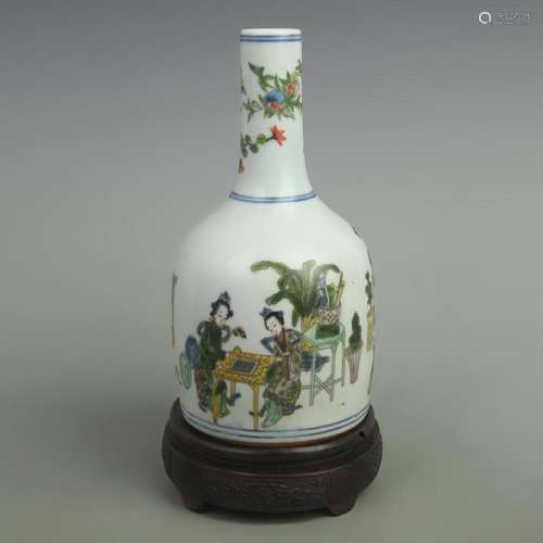 A FINE FAMILLE ROSE STORY PATTERN BELL PATTERN BOTTLE