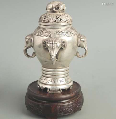 A FINE ELEPHANT HEAD PATTERN WHITE BRONZE INCENSE BURNER