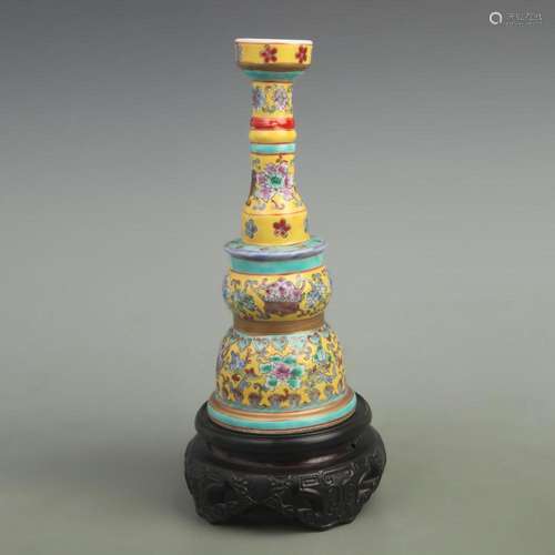 FAMILLE ROSE YELLOW GROUND FLOWER PATTERN CANDLESTICK