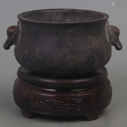 A XUAN DE STYLE ELEPHANT EAR BRONZE CENSER