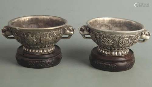 PAIR OF FINELY CARVED WHITE BRONZE CUP