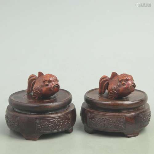 PAIR OF BOXWOOD MADE FISH DECORATION