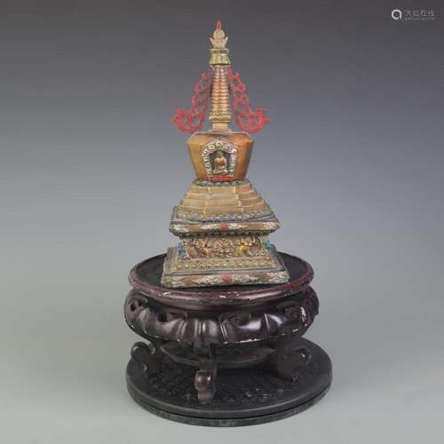 A FINE TIBETAN BUDDHISM BRONZE STUPA