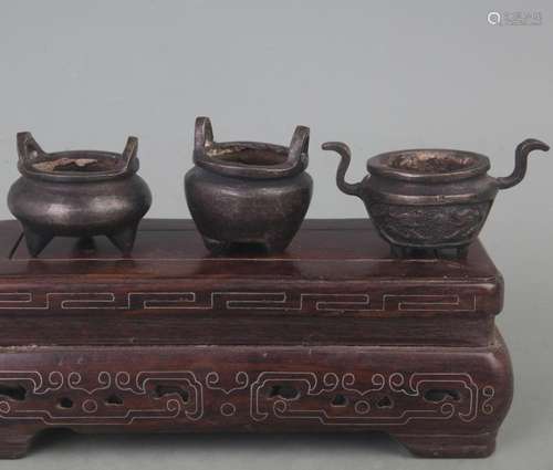 GROUP OF SMALL BRONZE CENSER