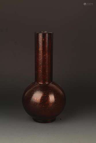 A FINE SPRINKLE GOLD PATTERN GLASS MADE LONG NECK BOTTLE