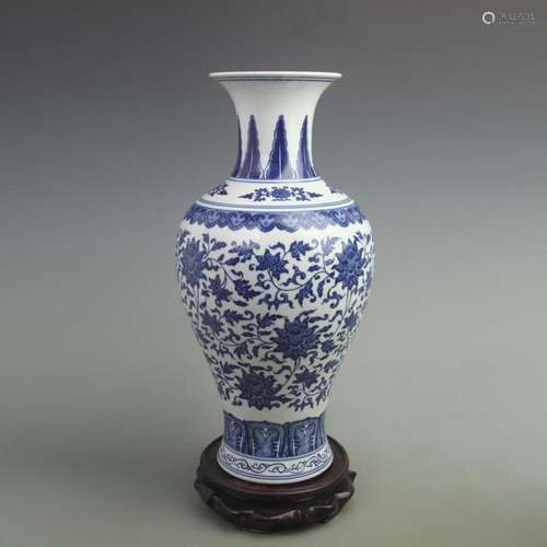 BLUE AND WHITE PORCELAIN VASE WITH BRANCHES PATTERN