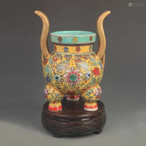 YELLOW GROUND FAMILLE ROSE PORCELAIN INCENSE BURNER