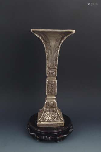 A FINE WHITE BRONZE FINELY CARVED FLOWER POT