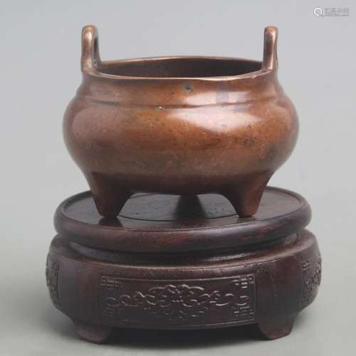 A FINE BRONZE THREE FOOT CENSER