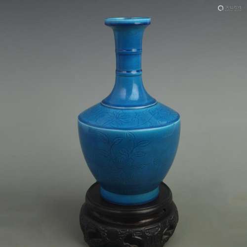 PEACOCK BLUE PORCELAIN VASE WITH FLORAL PATTERN