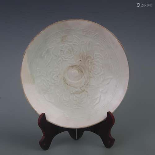 A JUN KILN LIGHT BLUE COLOR FLOWER PATTERN PLATE