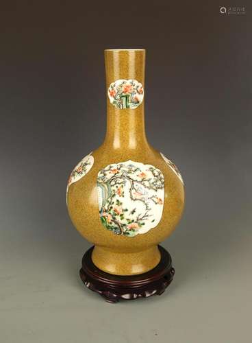 A GREEN TEA COLOR GLAZED FLOWER PATTERN LONG NECK VASE