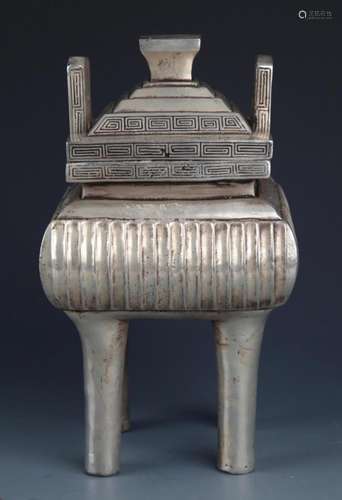 A LARGE HIGH FOOT BRONZE CENSER