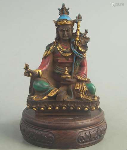 A FINE COLOR GLASS MADE TIBETAN BUDDHIST LOTUS GURU