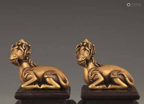 PAIR OF BRONZE ANTELOPE DECORATION