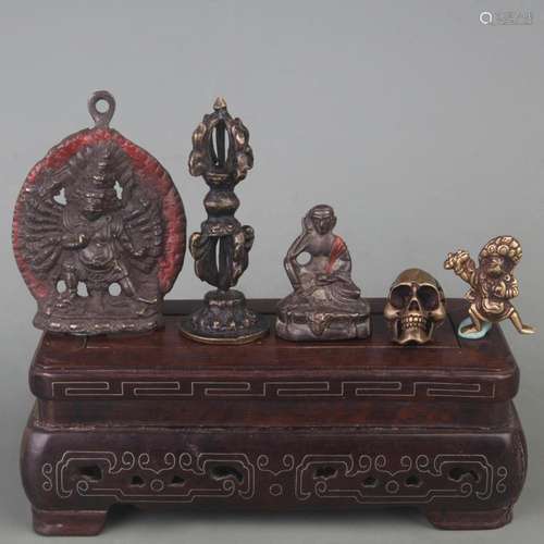 GROUP TIBETAN BUDDHISM BRONZE PENDANT