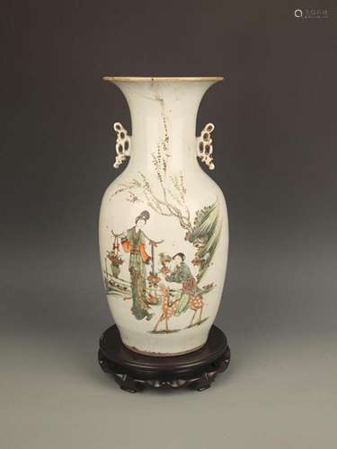 LARGE FAMILLE ROSE PORCELAIN DOUBLE EAR VASE