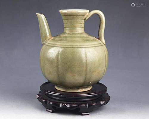 A FINE YAO ZHOU KILN PORCELAIN EWER