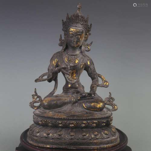 A FINE GILT BRONZE VAJRASATTVA BUDDHA STATUE