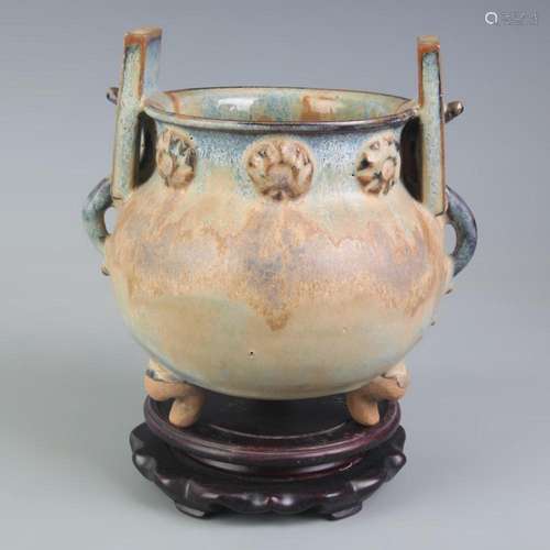 A FINE DOUBLE EAR OLD PORCELAIN CENSER