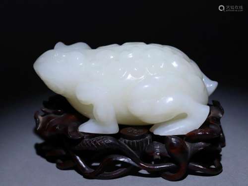 Hetian Jade Golden Toad Ornament