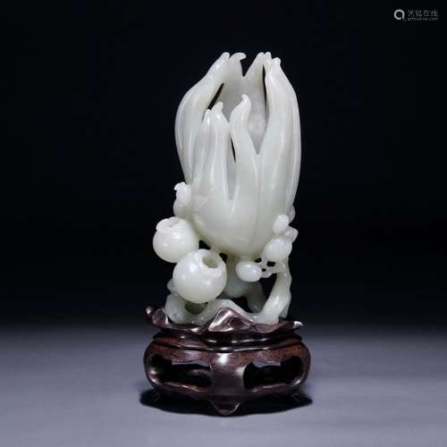 Hetian jade bergamot ornament