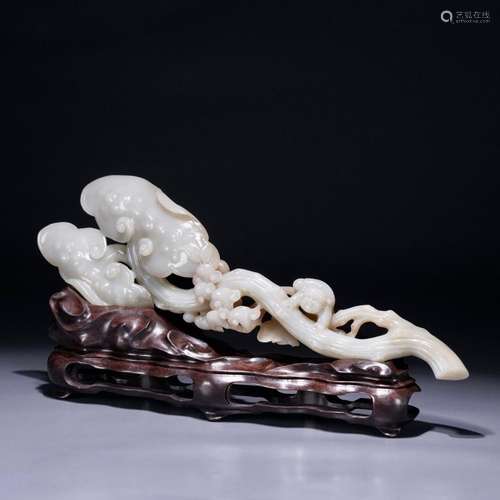 hetian jade ruyi ornament