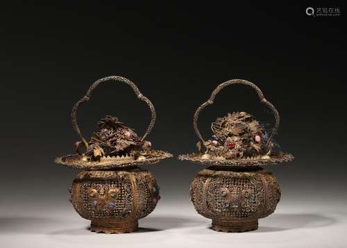 A pair of gilding silver flower baskets,Qing Dynasty,China