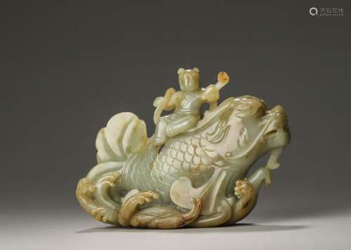 A jade dragon ornament,Qing Dynasty,China