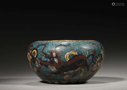 A lion patterned cloisonne bowl,Qing Dynasty,China