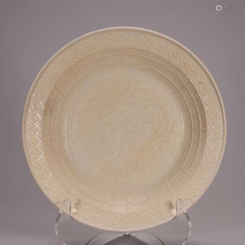 A Ding kiln dragon porcelain plate,Song Dynasty,China