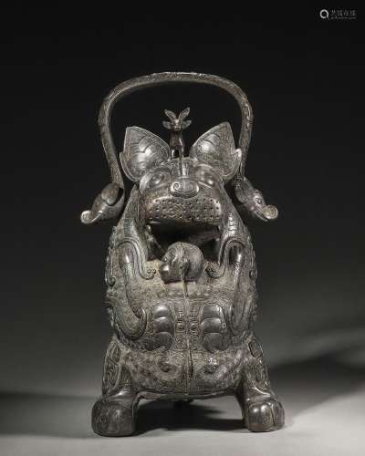 A kui dragon patterned bronze tiger pot, Western Zhou Dynast...