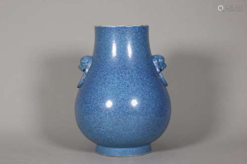 A glazed porcelain double-eared zun,The Republic of China